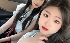 小车坐不下岳坐我腿上